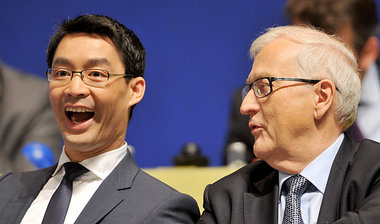 R&ouml;sler und Fraktionschef Rainer Br&uuml;derle beim FDP-Part...