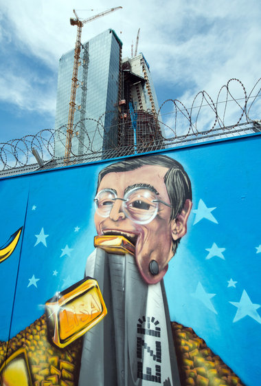 Mario Draghi ist kein Goldesel: Graffitti am Bauzaun des Neubaus...