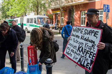 Friedlicher Protest gegen die R&auml;umung der &raquo;K&auml;lte...