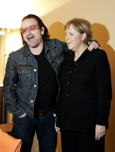 Copyright is right wing: Bono und Kanzlerin
