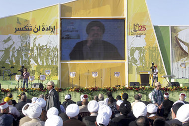 Libanesische Hisbollah-Anhänger in der Bekaa-Ebene verfolge... Libanesische Hisbollah-Anhänger in der Bekaa-Ebene verfolge...