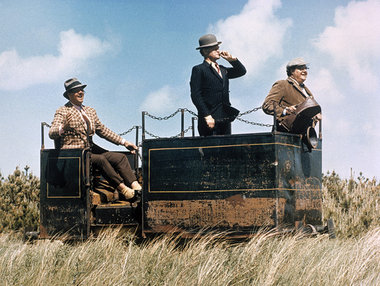 Egon (Mitte), Benny (l.), Kjeld reisen um die Welt