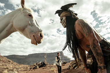 Noch kein Plastik: Johnny Depp als Tonto in &amp;raquo;The Lone ...