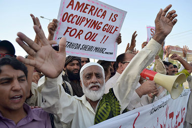 Protest gegen die US-Drohnen-Morde in Pakistan am Samstag in Mul... Protest gegen die US-Drohnen-Morde in Pakistan am Samstag in Mul...