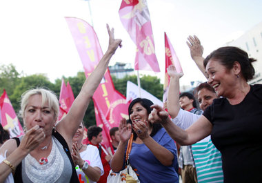 »Erdogan istifa!« – »Erdogan muß w... »Erdogan istifa!« – »Erdogan muß w...