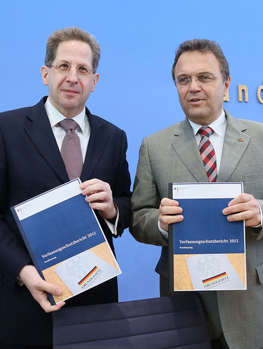 Wieder voller Selbstbewu&szlig;tsein: Hans-Peter Friedrich (r.) ...