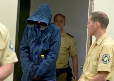 Kein Bild f&uuml;r die Presse: Carsten S. am Mittwoch vor dem OL...