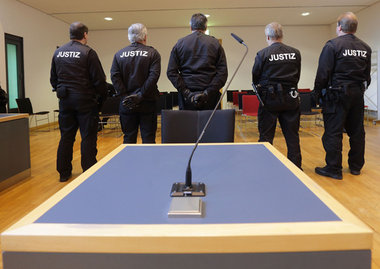 Auf Nummer sicher: Justizmitarbeiter sch&uuml;tzen das Magdeburg...