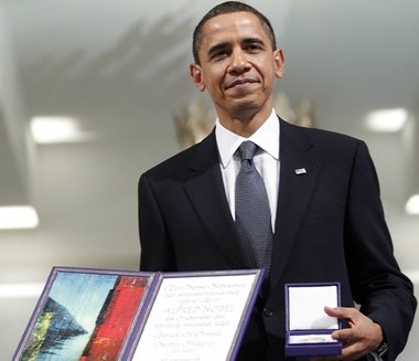 Barack Obama bei der Entgegennahme des Friedens­nobelpreises im ...