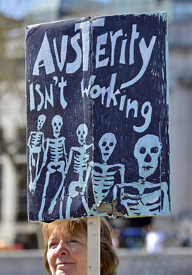 Nein zur Kürzungspolitik – Demonstration in London am... Nein zur Kürzungspolitik – Demonstration in London am...