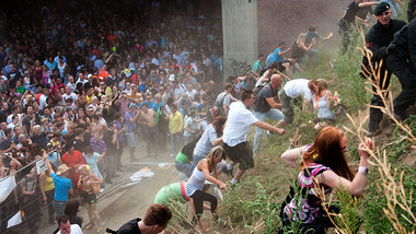 21 Tote am 24. Juli 2010: Experten sprachen im Vorfeld von einem... 21 Tote am 24. Juli 2010: Experten sprachen im Vorfeld von einem...