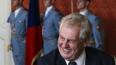 Setzte &Uuml;bergangsregierung ein: Pr&auml;sident Zeman