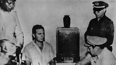 1. August 1953: Fidel Castro beim Verhör in Santiago de Cuba