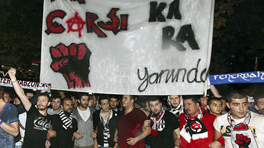 »Amtshilfe« in Ankara: »Carsi«-Fans bei ... »Amtshilfe« in Ankara: »Carsi«-Fans bei ...