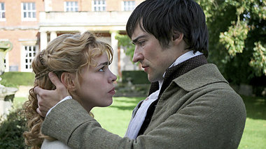 Fanny ist in ihren Cousin und Jugendfreund Edmund verliebt, der ... Fanny ist in ihren Cousin und Jugendfreund Edmund verliebt, der ...