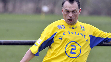 Kicken wie ein Oligarch: Viktor Orb&aacute;n