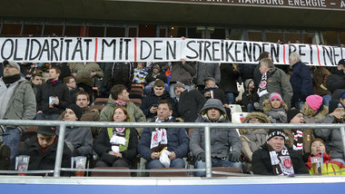 Unterst&uuml;tzung im Millerntor-Stadion: Immer wieder solidaris...