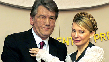 Inzwischen hat Timoschenko Juschtschenko die Freundschaft aufgek...