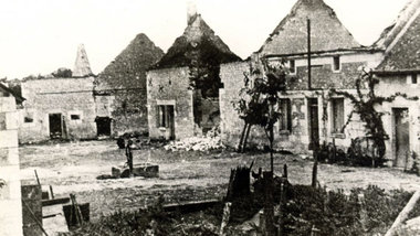 Blutbad unfaßbaren Ausmaßes: Das am 25. August 1944 ... Blutbad unfaßbaren Ausmaßes: Das am 25. August 1944 ...