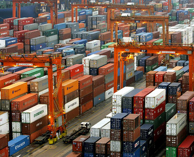 Hafen Hongkong: Die Volksrepublik China exportierte 2006 Waren i... Hafen Hongkong: Die Volksrepublik China exportierte 2006 Waren i...