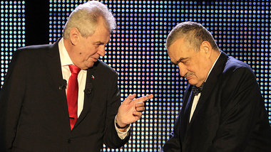 Milo&scaron; Zeman (l.) und Karel Schwarzenberg