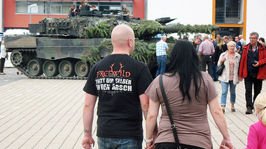 Volksgaudi mit Leopard II am Samstag in der Altmark