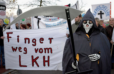 Protest gegen Klinikverkauf: Osnabrück am 14. November 2005 Protest gegen Klinikverkauf: Osnabrück am 14. November 2005