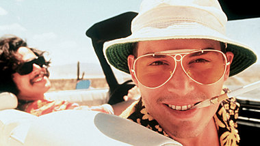Raoul Duke (Johnny Depp) neigt in &raquo;Angst und Schrecken in ...