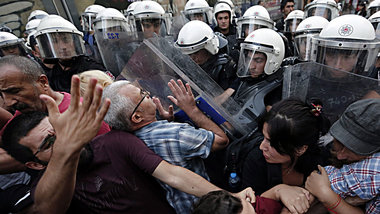 Polizeieinsatz gegen Demonstration in Istanbul (10. September)