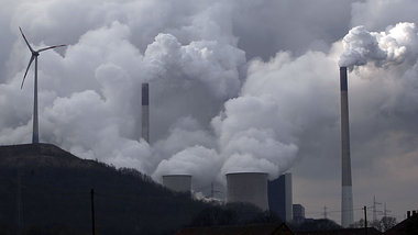 Fossile Technik gegen Windkraft: Das Kohlekraftwerk in Gelsenkir... Fossile Technik gegen Windkraft: Das Kohlekraftwerk in Gelsenkir...