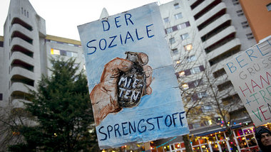 »Lärmdemo« gegen steigende Mieten in Berlin-Kreuzberg im Novembe