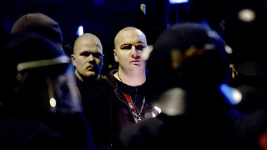 Aufmarsch in Sachsen: Neonazis in der Dresdner Innenstadt am 13....