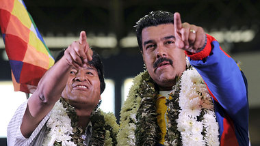 Evo Morales (l.) und Nicol&aacute;s Maduro am 4. Juli beim Gipfe...