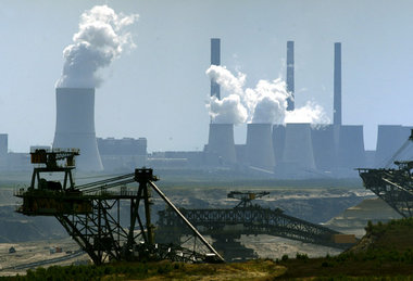 Vattenfall setzt auf Kohle: Tagebau Nochten und Kraftwerk Boxber...