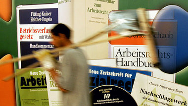 Um einen Überblick über die umfangreiche Literatur zum Thema Arb...