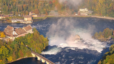 Rheinfall bei Schaffhausen, der g&ouml;&szlig;te Wasserfall Euro...