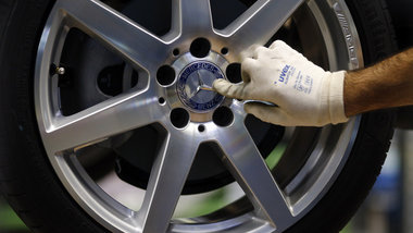 Konkurrenzdruck im Autobau: Die Stammbelegschaft bei Mercedes-Be...