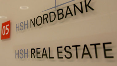 Die HSH Real Estate wechselte für einen Euro den Besitzer Die HSH Real Estate wechselte für einen Euro den Besitzer