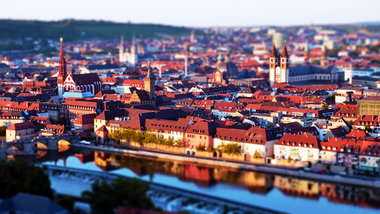 Tr&uuml;gerische Idylle am Main: W&uuml;rzburgs Stadtobere legte...