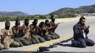 Mit Gottes Hilfe: K&auml;mpfer der &raquo;Freien Syrischen Armee...