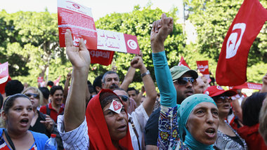 Protestdemonstration gegen die Regierung am Mittwoch in Tunis Protestdemonstration gegen die Regierung am Mittwoch in Tunis