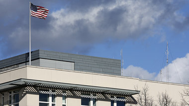 Das mutma&szlig;liche Spionagenest auf dem Dach der US-amerikani...