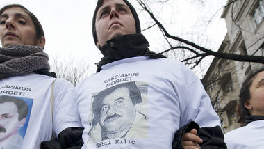 Demonstranten erinnerten am Samstag in Berlin an die Opfer der T... Demonstranten erinnerten am Samstag in Berlin an die Opfer der T...