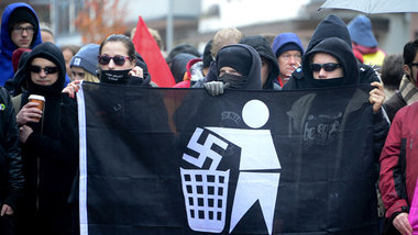 Antifaschistischer Protest in Bad Nenndorf am 2. November Antifaschistischer Protest in Bad Nenndorf am 2. November
