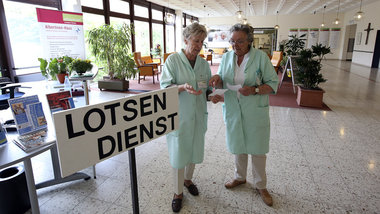 Engagement zum Nulltarif: Ehrenamtlicher Begleitservice im Einga...
