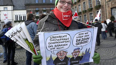 Für Mitbestimmung und Streikrecht: ver.di-Demonstration am ... Für Mitbestimmung und Streikrecht: ver.di-Demonstration am ...