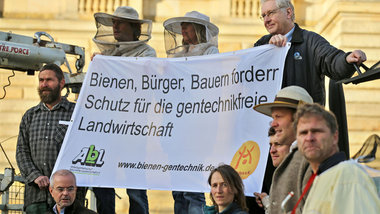 Imkerprotest am 24. Oktober vor dem Bundesverwaltungsgericht Lei...