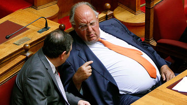 Vizepremier Theodoros Pangalos (r.) beschimpfte seine demonstrie...