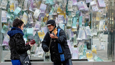 Auch Tschechien drohen Deflation und weitere Verarmung: Stra&szl... Auch Tschechien drohen Deflation und weitere Verarmung: Stra&szl...