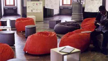 Nix los im Saal des »Hexenkunstworkshops« in der Wew... Nix los im Saal des »Hexenkunstworkshops« in der Wew...